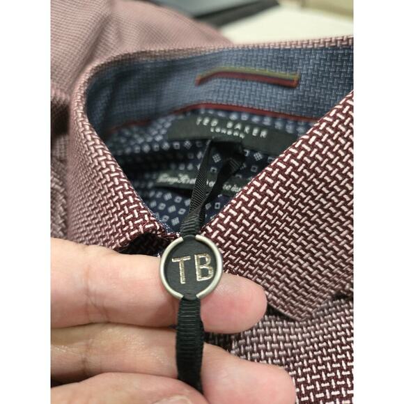 NWOT Ted Baker Mens Button up Dress Shirt Size XSMALL Burgundy Heavy Material - Picture 4 of 5